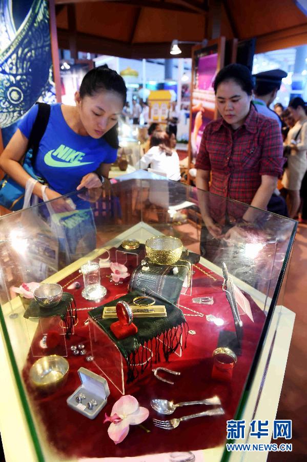 （晚報）（2）東南亞手工藝品暢銷中國—東盟博覽會