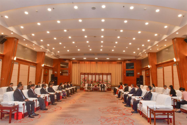 ACC Organized Diplomatic Envoys of AMS Visited Luoyang City
